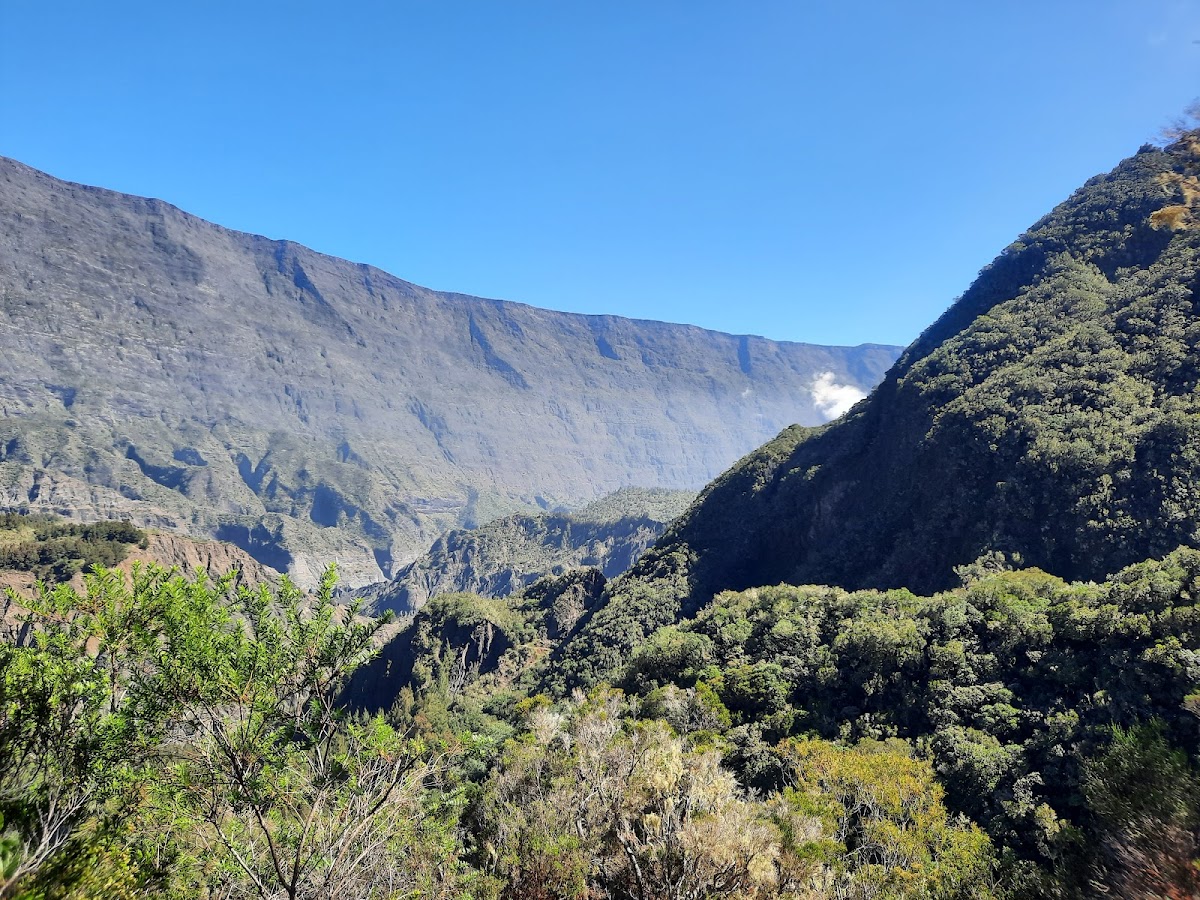 GR R3 Tour du cirque de Mafate (Ile de la Réunion)